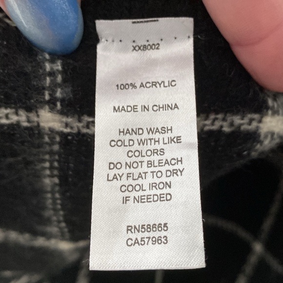 Nordstrom BP. Check Scarf - Picture 3 of 4